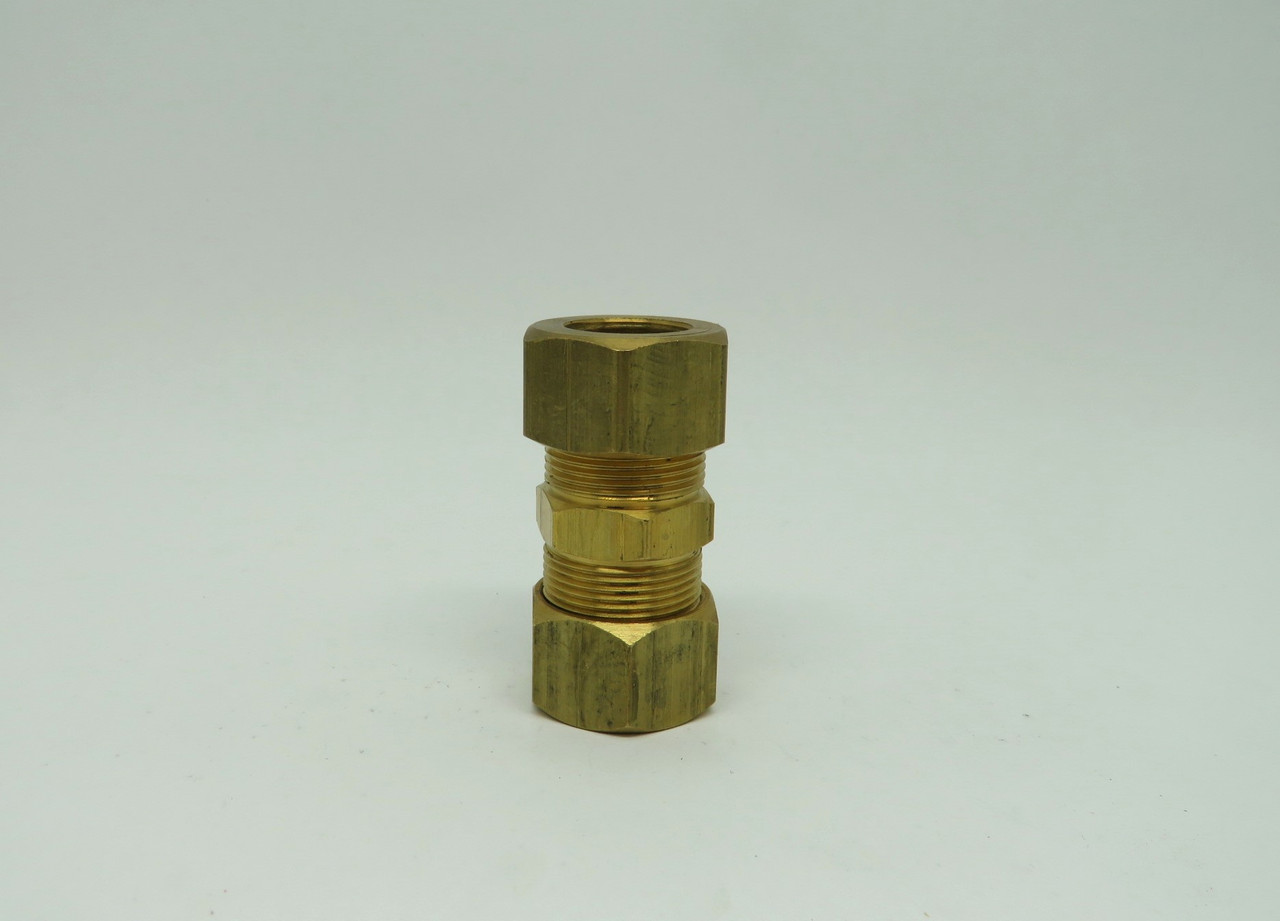 Tectran 1362-6 D.O.T 3/8" Air Brake Union Fitting Brass USED