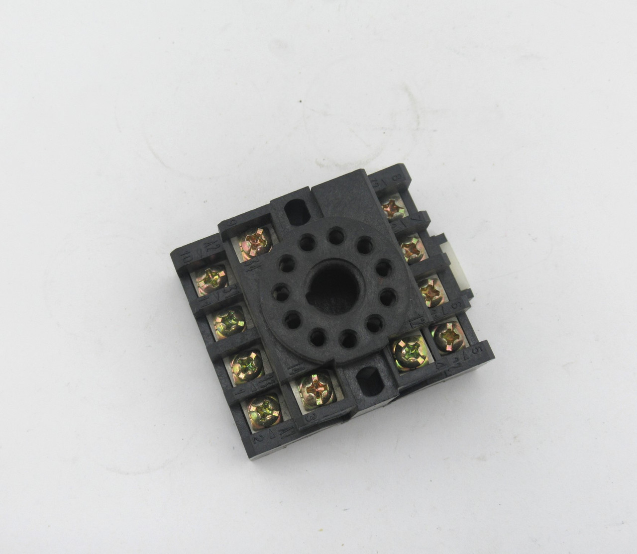 Broyce Control CS113 Relay Base 11Pin 1-A 250VAC NOP