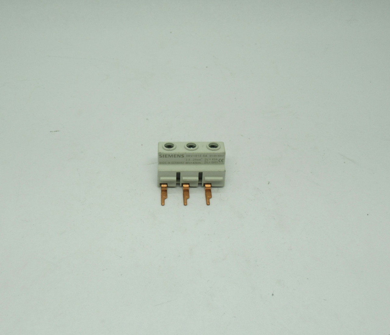 Siemens 3RV1915-5A 3-Pole Busbar 690V 63A 2.5-25mm USED