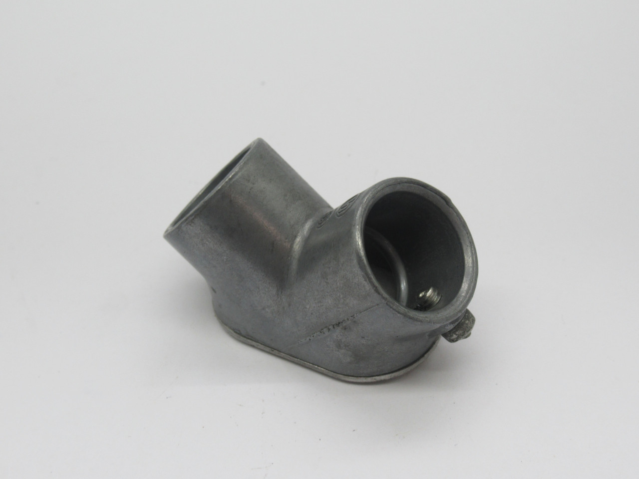Iberville BC5306-V2 Zinc Alloy EMT-EMT Pull Elbow 3/4" 90-Degree USED