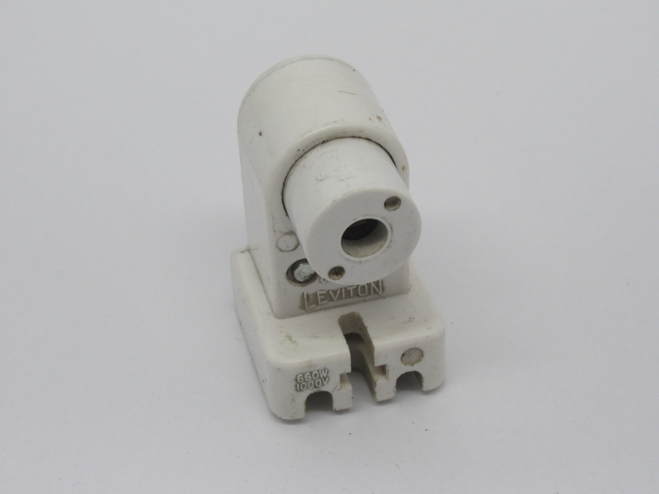 Leviton 469 Lamp Holder Fixture 660W 1000V USED