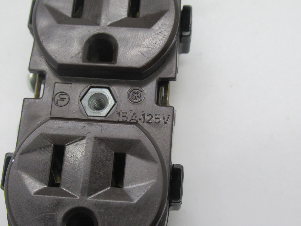 Leviton CR15 Duplex Receptacle Straight Wire 15A 125V Missing Screws USED