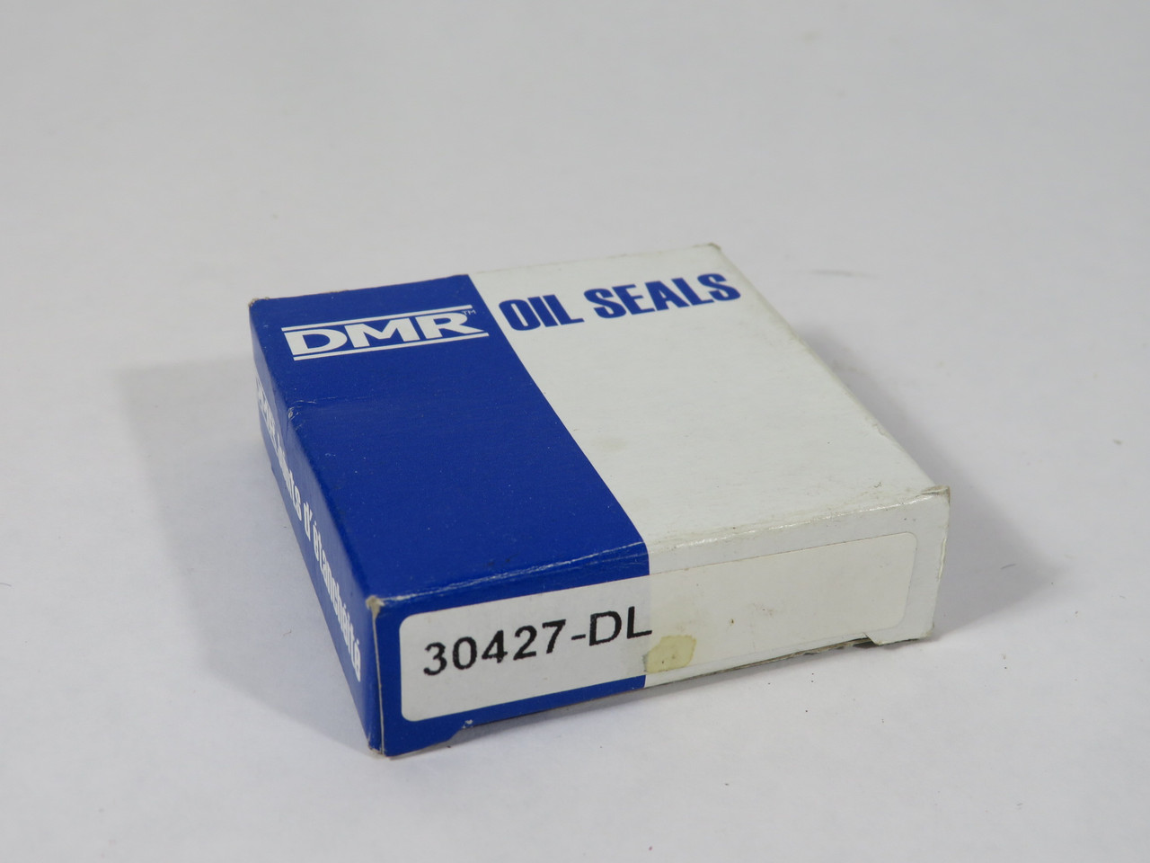 DMR 30427-DL Double Lip Oil Seal 30mmIDx42mmODx7mm Width NEW
