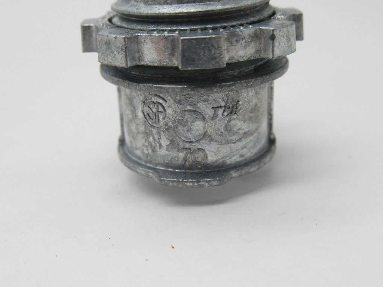 T&B CI70 One Screw Connector W/Locknut 3/8" Zinc Alloy Lot of 8 USED