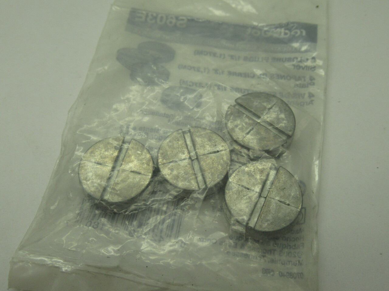 Thomas & Betts S603E Red Dot Closure Plugs 1/2" 1.27cm 4-Pack NEW