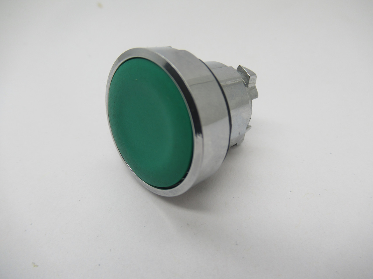 Schneider Electric ZB4BA3 Green Flush Push Button Operator USED