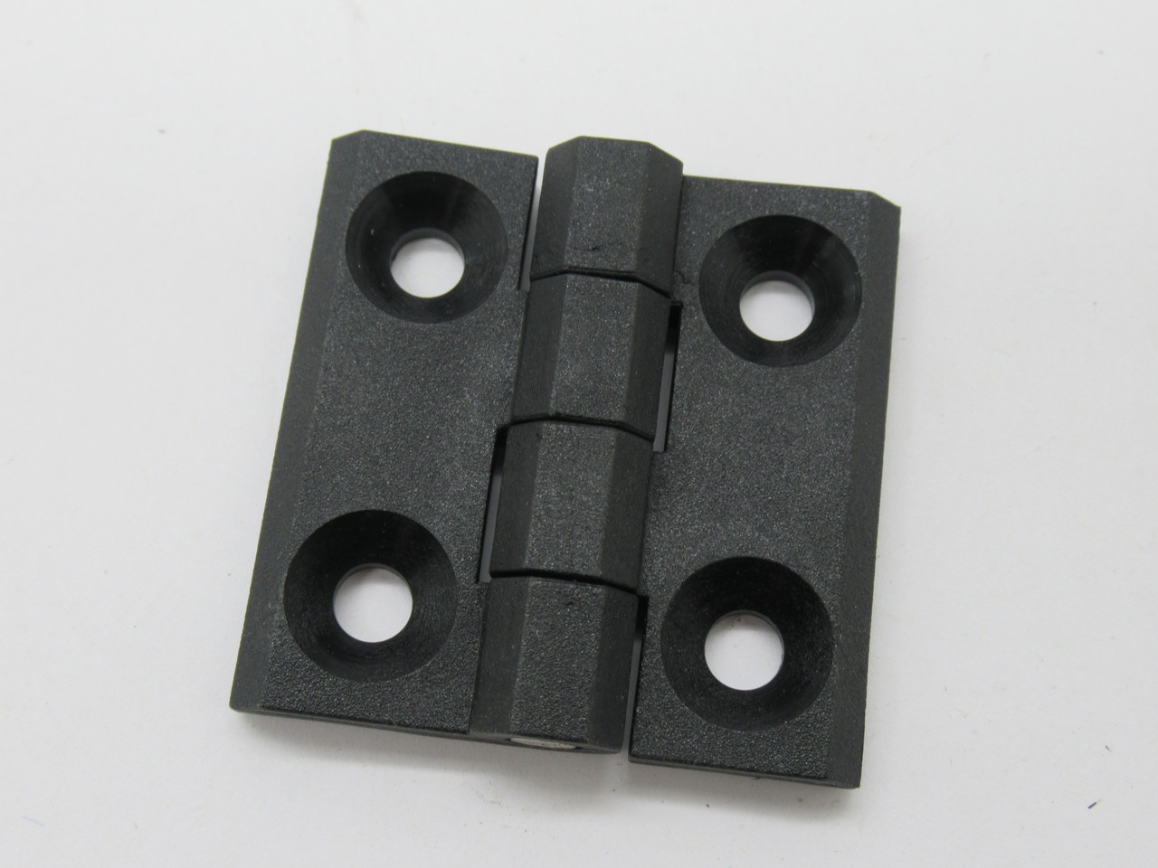 Generic NT1749 Plastic Hinge 4 Bolt 2x2" NOP
