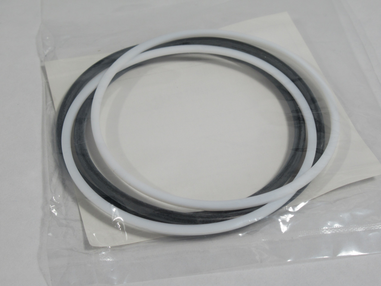 Generic 1BG-65(BR1) O-Ring + Backup Ring 70.6mm OD 64.4mm ID 3.1mm W 2-Pack NWB