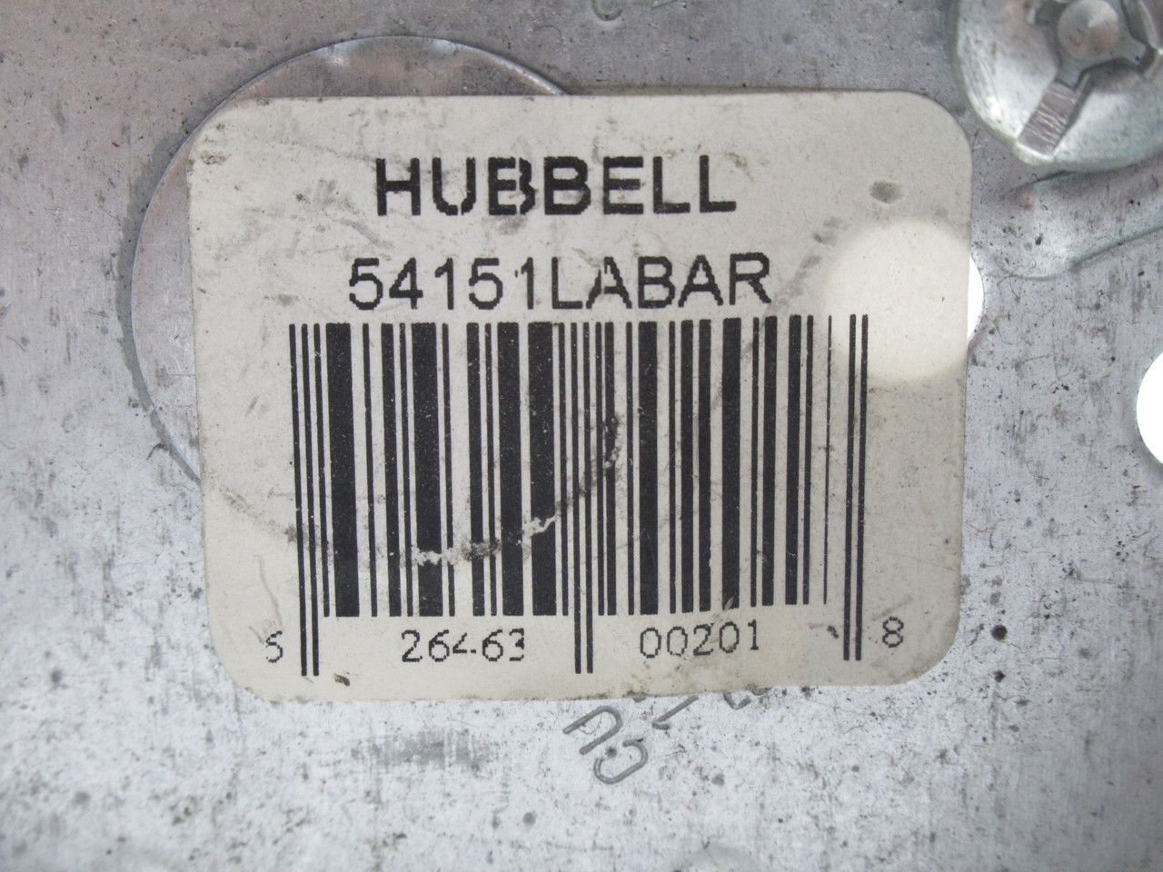 Hubbell 54151LABAR 4" Octagon Box 1-1/2" Deep 1/2" Pryouts *SHELF WEAR* NOP