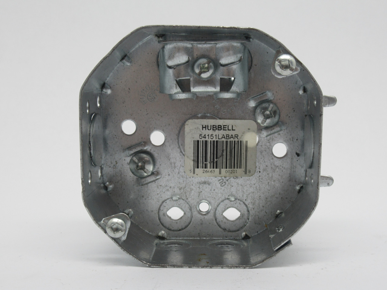 Hubbell 54151LABAR 4" Octagon Box 1-1/2" Deep 1/2" Pryouts *SHELF WEAR* NOP