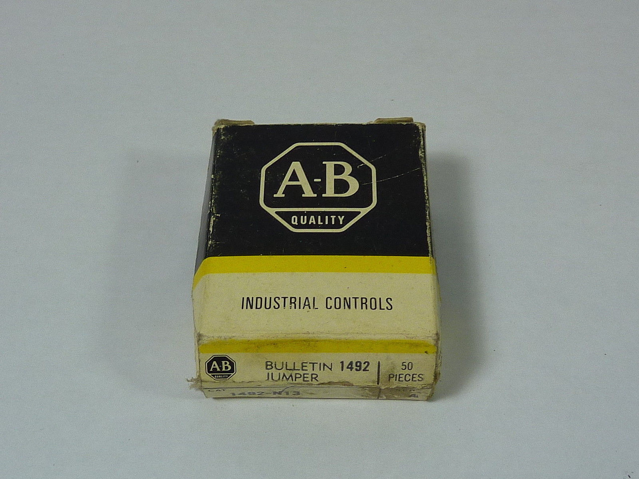 Allen-Bradley 1492-N13 Terminal Block Plug-In Jumper 9mm 2-Pole 52-Pk NEW