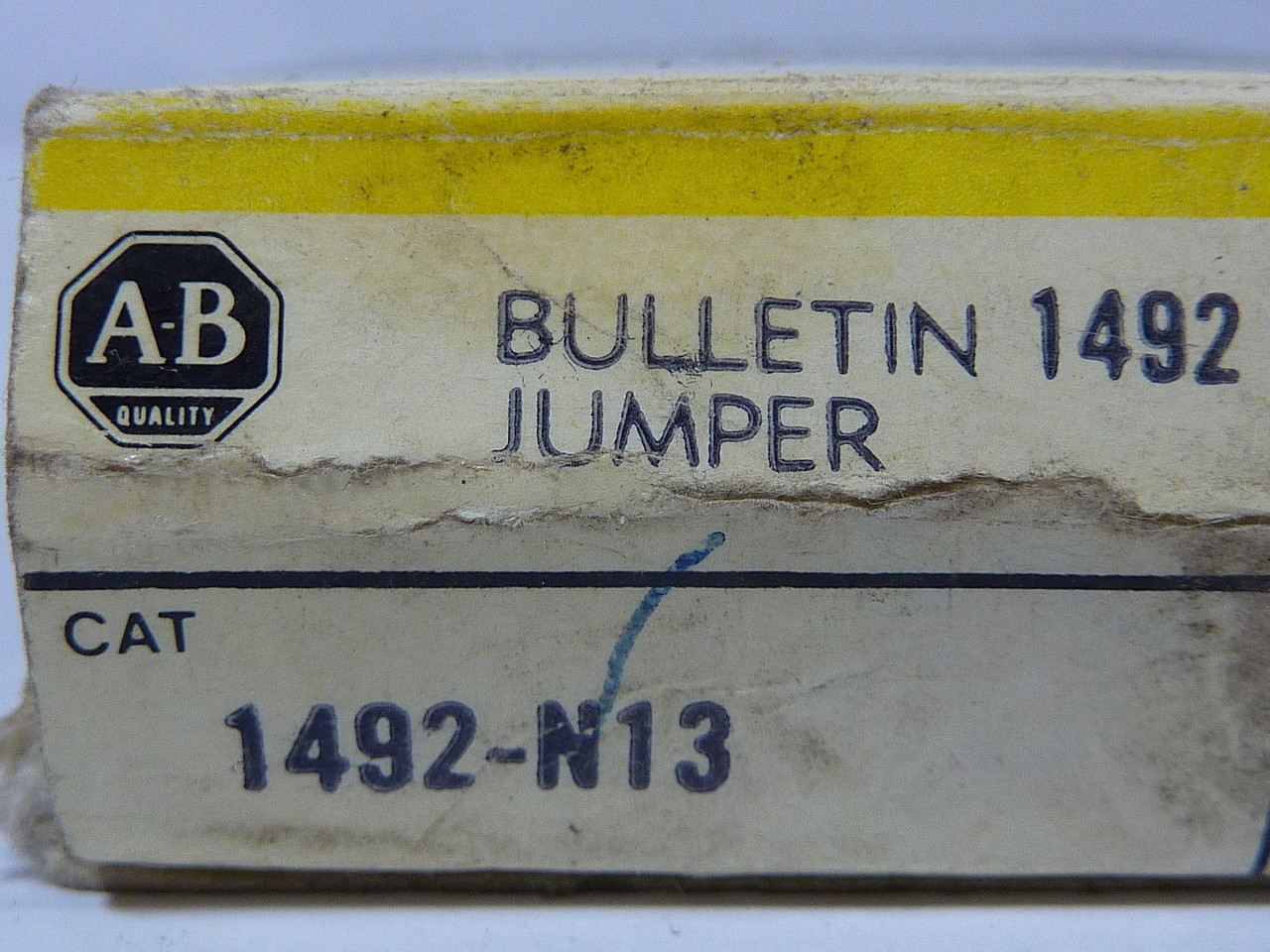 Allen-Bradley 1492-N13 Terminal Block Plug-In Jumper 9mm 2-Pole 52-Pk NEW