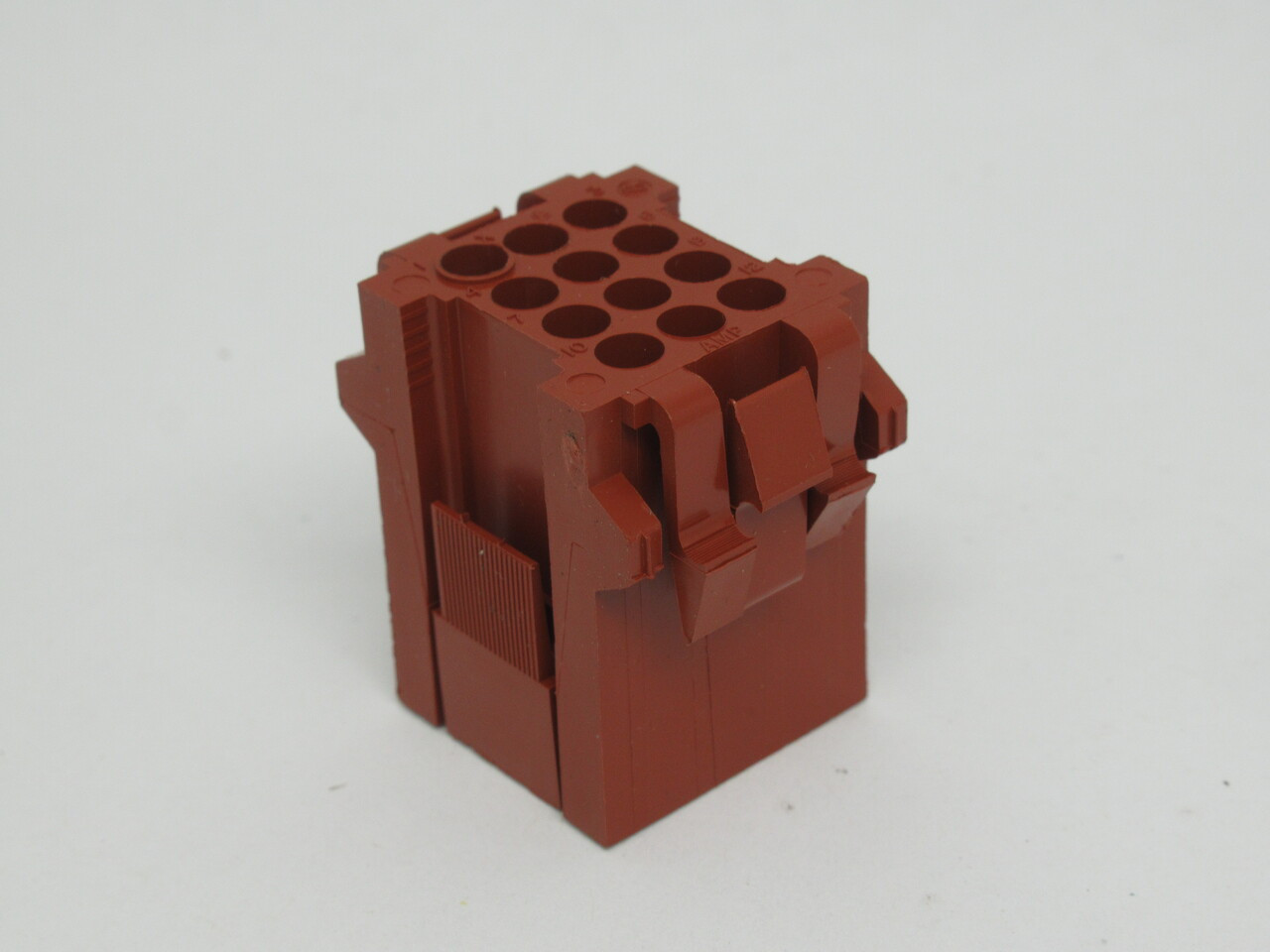 TE Connectivity 207018-1 Rectangular Connector Housing RED 12-Pos 5mm 600V USED