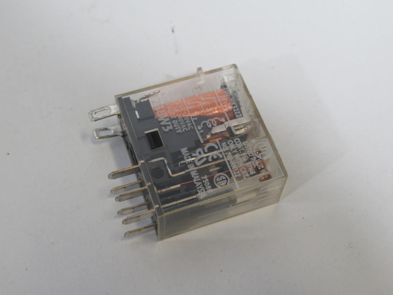 Allen-Bradley 700-HK32Z24-4 Series A Relay 5A 24VDC 120/240VAC USED