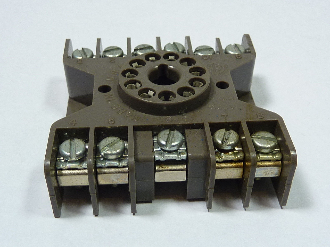 P&B 27E123 Relay Socket 10A 300V Dark Grey 27E123-OS USED