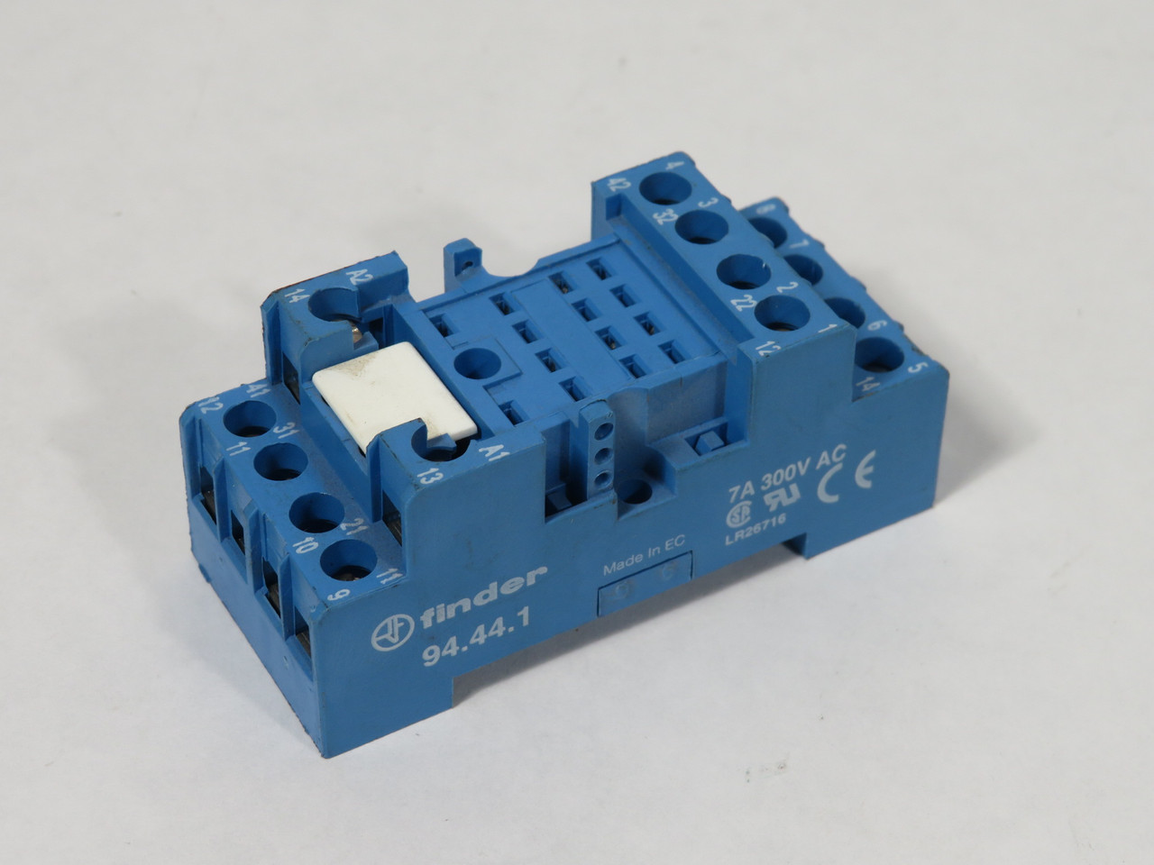 Finder 94.44.1 Relay Socket 300VAC 7A 14-Blade USED