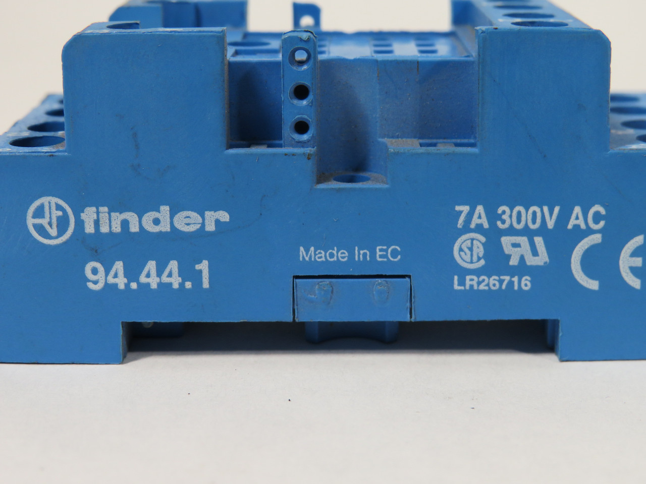Finder 94.44.1 Relay Socket 300VAC 7A 14-Blade USED