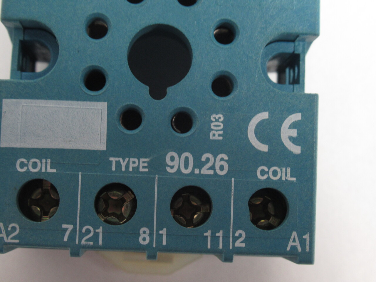 Finder 90.26.SMA Relay Socket 10 Amp 250V USED