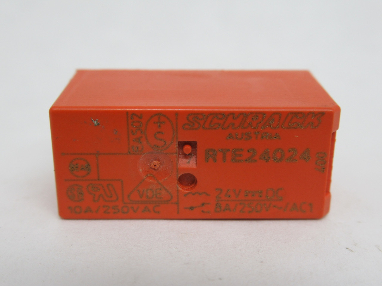 Schrack RTE24024 Relay 24VDC 8A USED