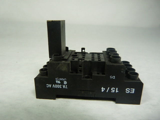 Tecnomatic ES15/4 Screw Terminal Relay Socket 4P 7A 300V USED