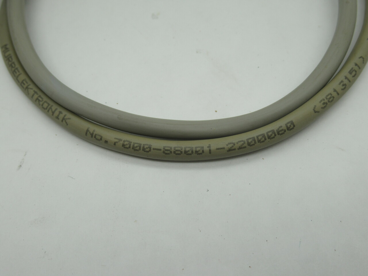 Murrelektronik 7000-88001-2200060 Male/Female Cable 3-Pin 0.6m L USED