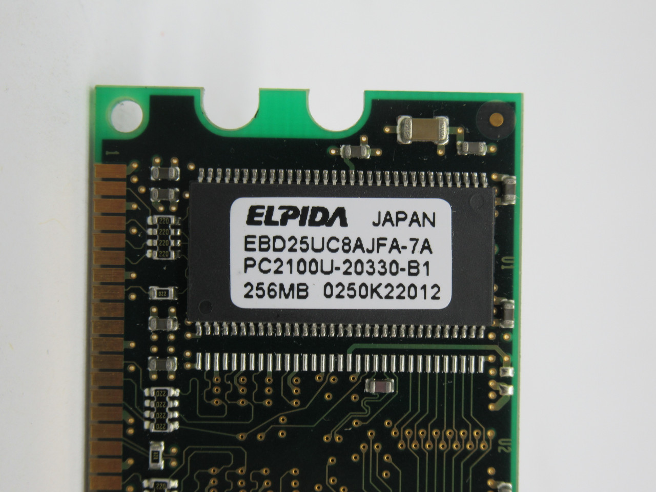 Elpida EBD25UC8AJFA-7A SDRam Memory Module 256MB 266MHz USED