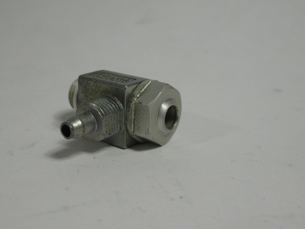 Festo 151174 GRLA-1/4-PK-6-B Flow Control Valve G1/4 03-10bar MISSING NUT USED