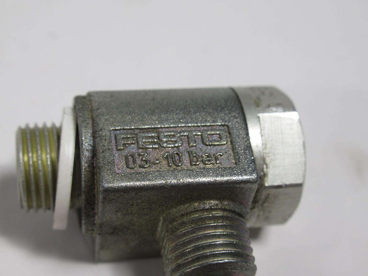 Festo 151174 GRLA-1/4-PK-6-B Flow Control Valve G1/4 03-10bar MISSING NUT USED