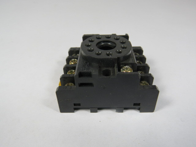 Omron PF113A Relay Socket 11pin 5A USED