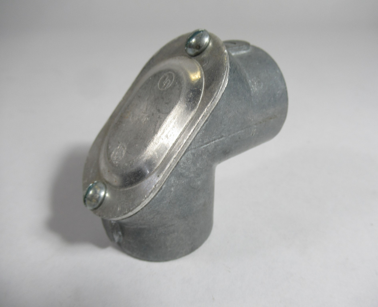 Generic 3/4 Zinc Die Cast EMT/Rigid Pulling Elbow No Tightening Screws USED