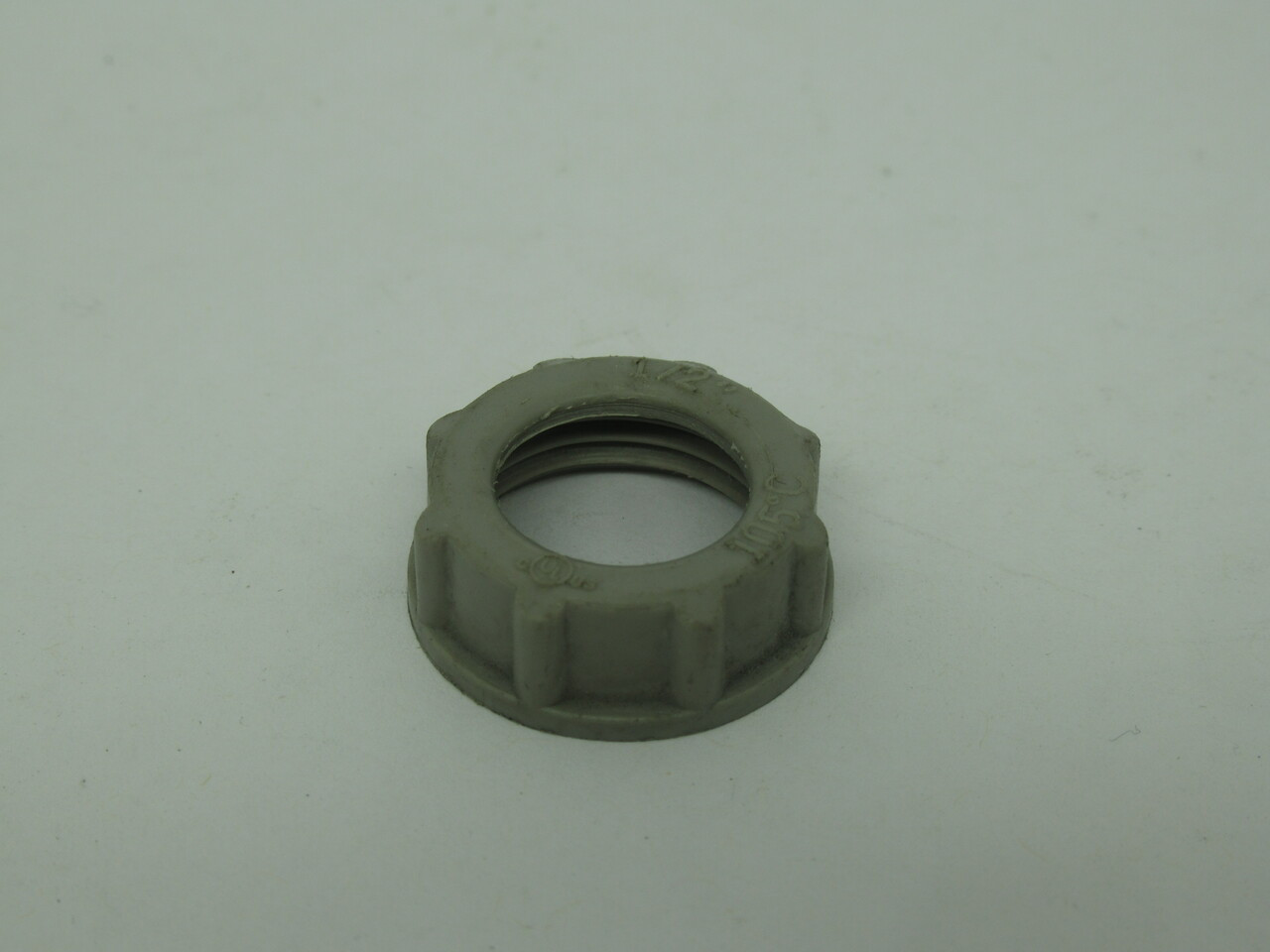 Thomas & Betts 222-TB Rigid Conduit Insulating Bushing 1/2" GREY LOT OF 19 USED