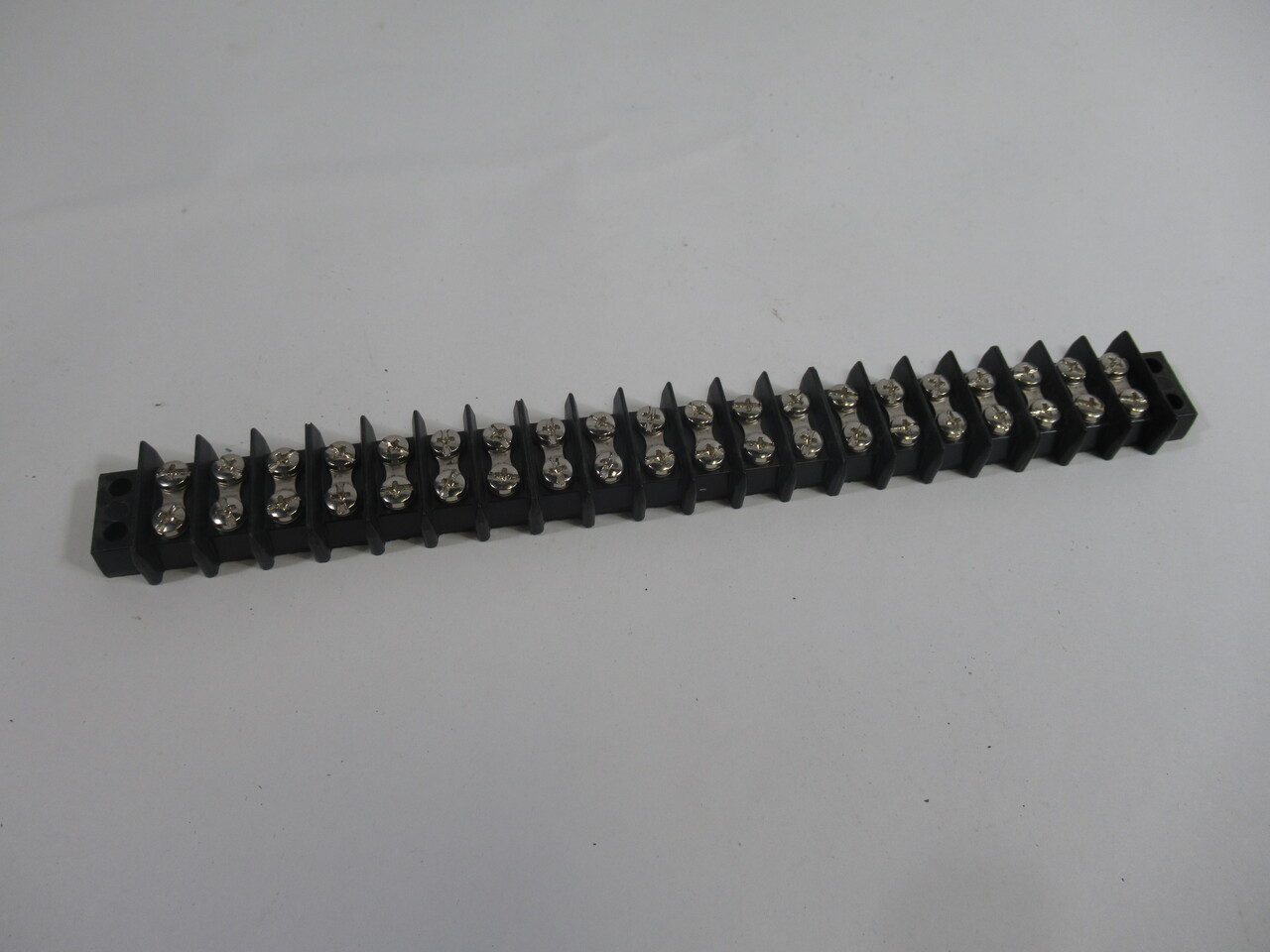 Cinch Connectivity 20-141 Terminal Block Barrier 20A 250VAC 20Pos Double USED