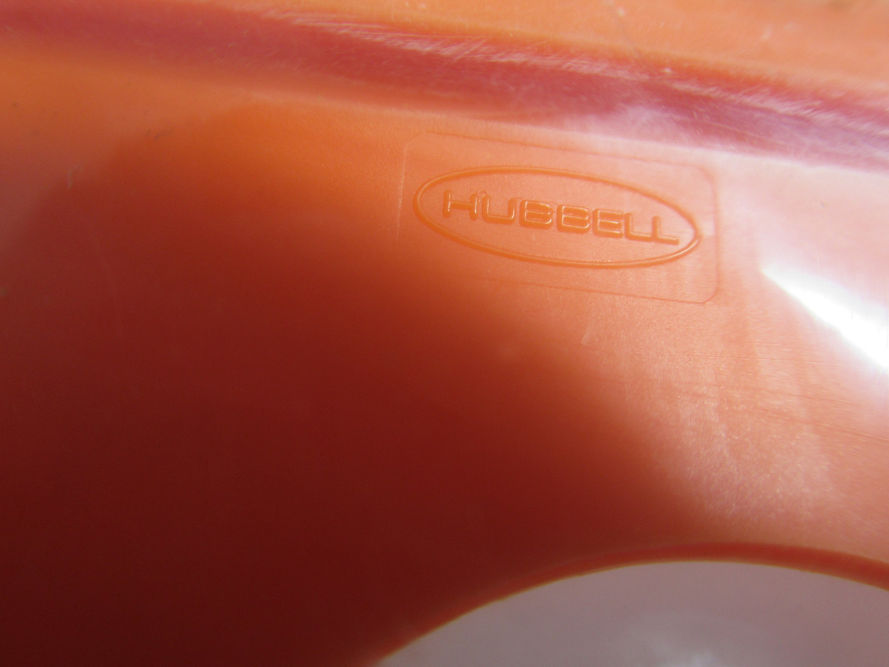 Hubbell NP8OIG Wall Plate 1Gang Duplex Isolated Ground ORANGE Standard Nylon NWB