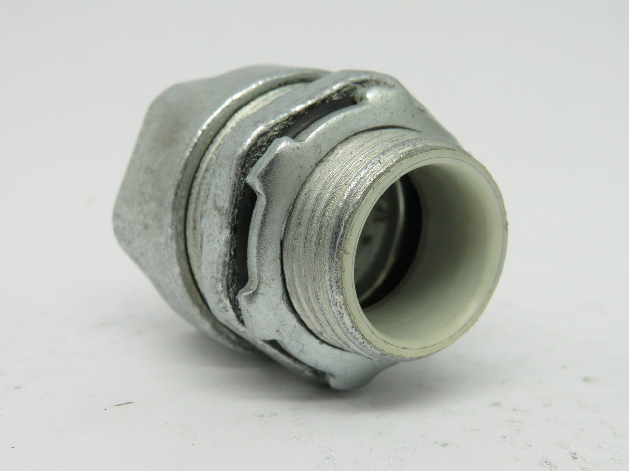 O-Z/Gedney 4Q-75T Liquid Tight Straight Connector 3/4" Insulated Throat USED