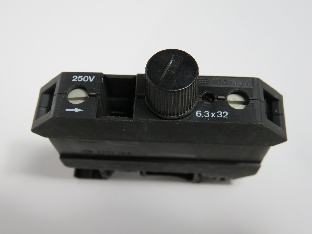 Phoenix Contact UK10-DREHSI Terminal Block 10A 300V 6AWG 6.3x32 Fuse USED
