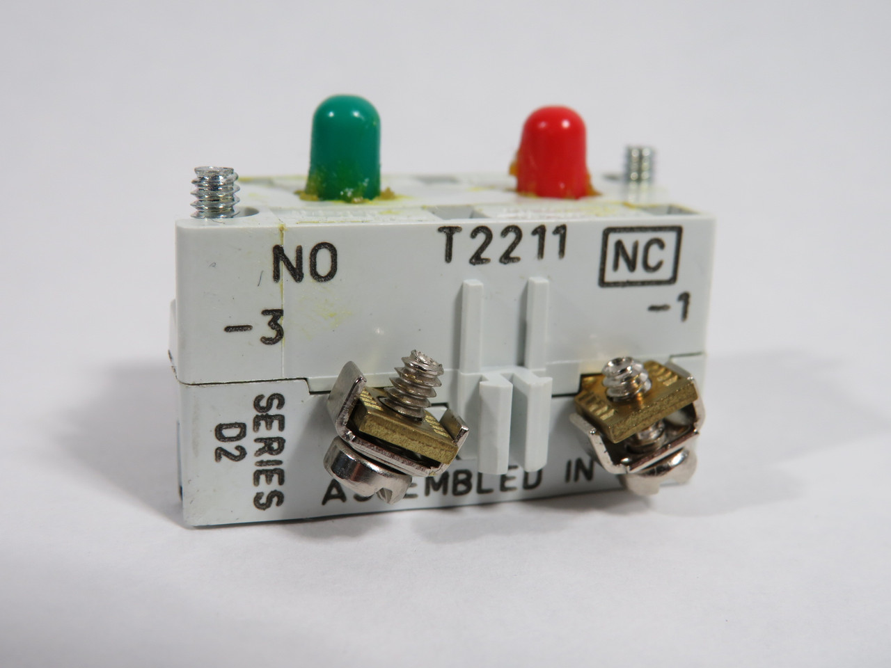 Eaton Cutler-Hammer 10250T1 Series D2 Contact Block 1NO 1NC 690V USED