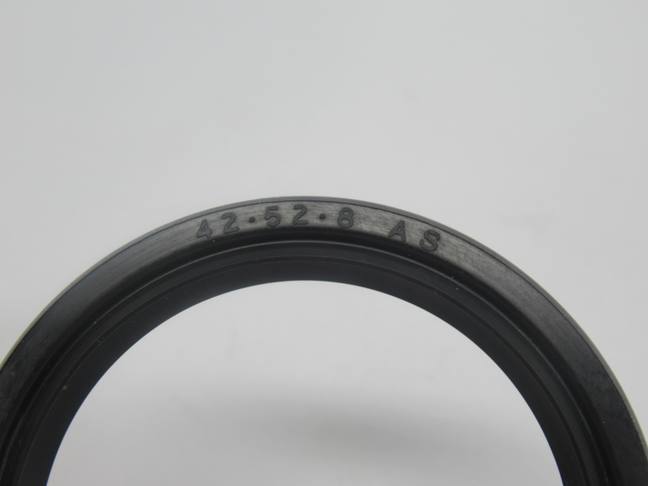 Daemar 42528-DL Double Lip Nitrile Oil Seal 42mm ID 52mm OD 8mm W NOP