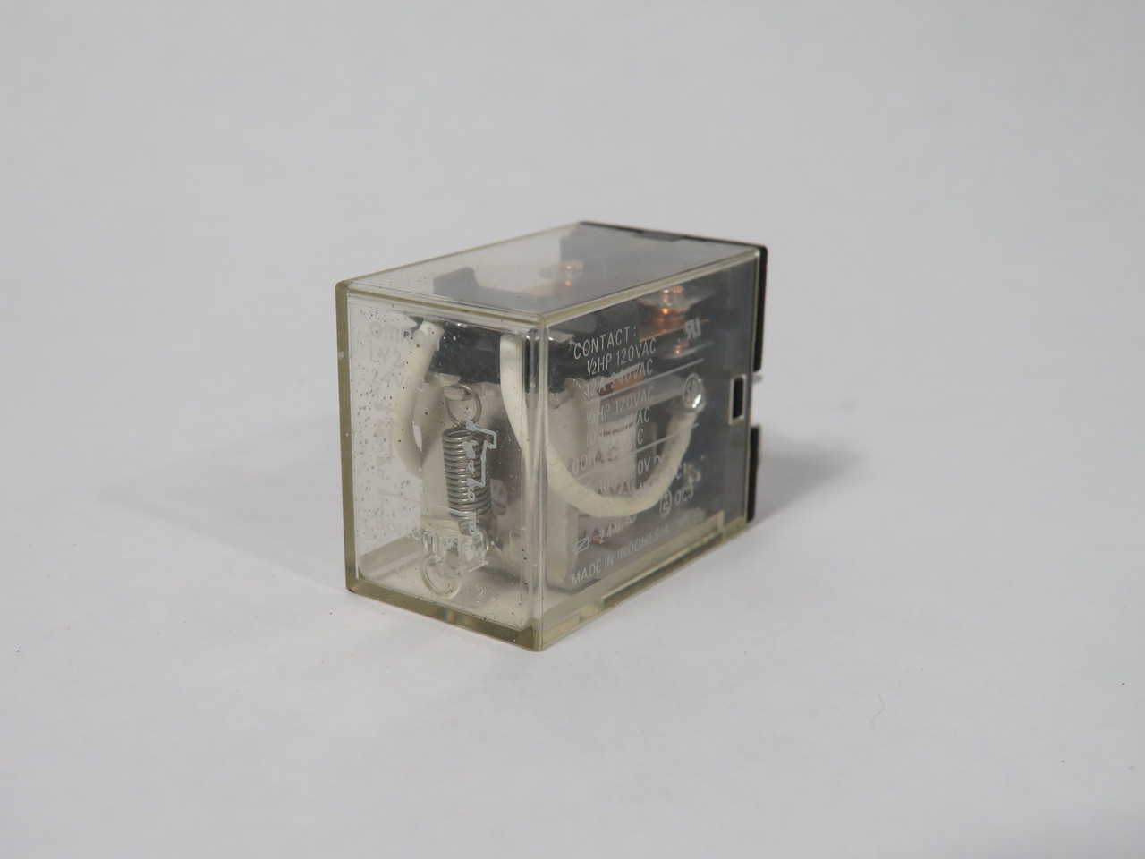 Omron LY2-AC24 Plug-In Relay 24VAC 10A@220VAC/240VAC/24VDC 8-Blade USED