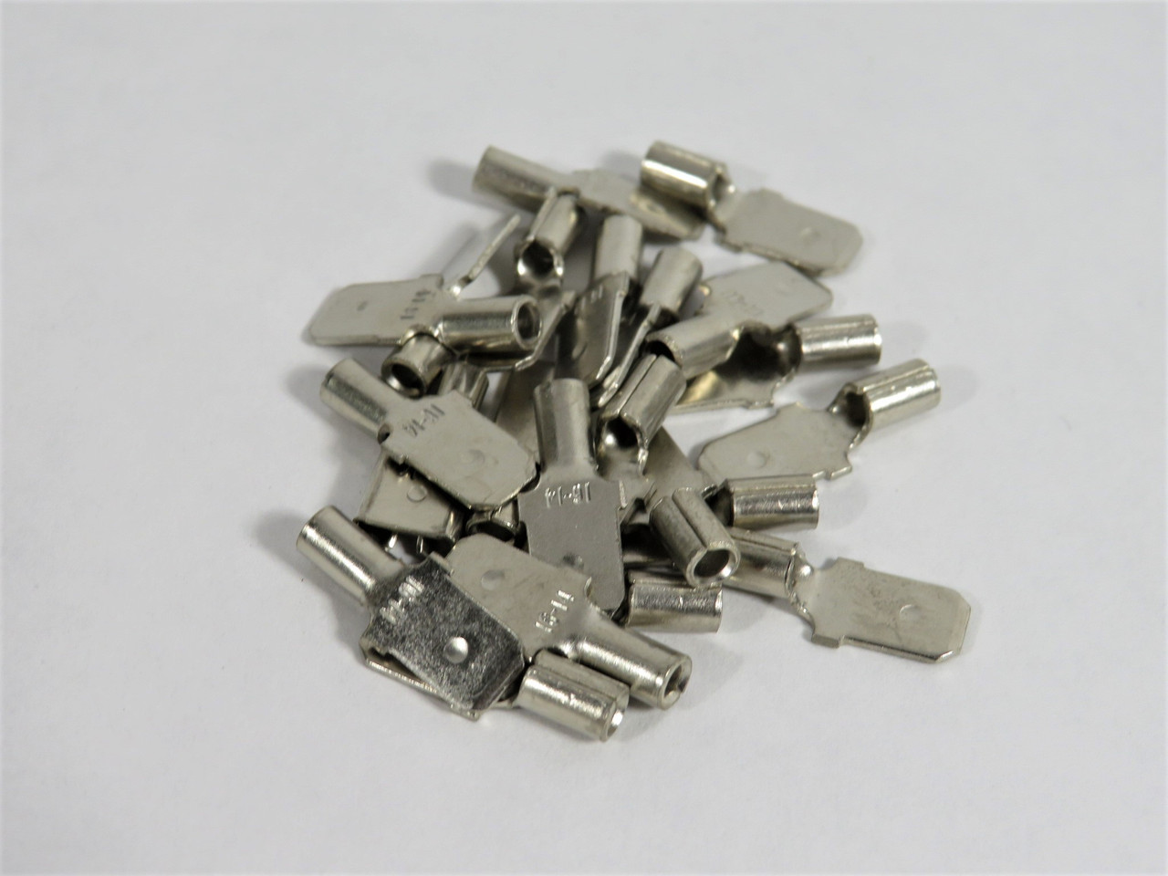 Generic Male Push-On Terminal 16-14ga .250" Tab Lot of 21 NOP