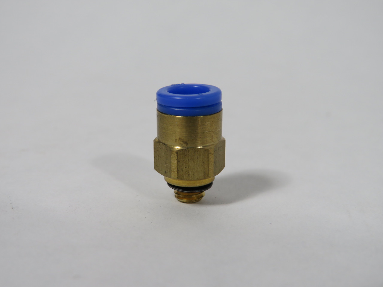 SMC KQH06-M5 Male Connector 6mm Tubing OD M5 Thread USED