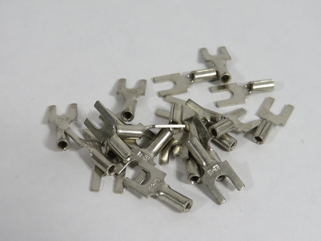 Generic Spade/Fork Terminal 22-18ga 4-6 Stud Lot of 20 NOP