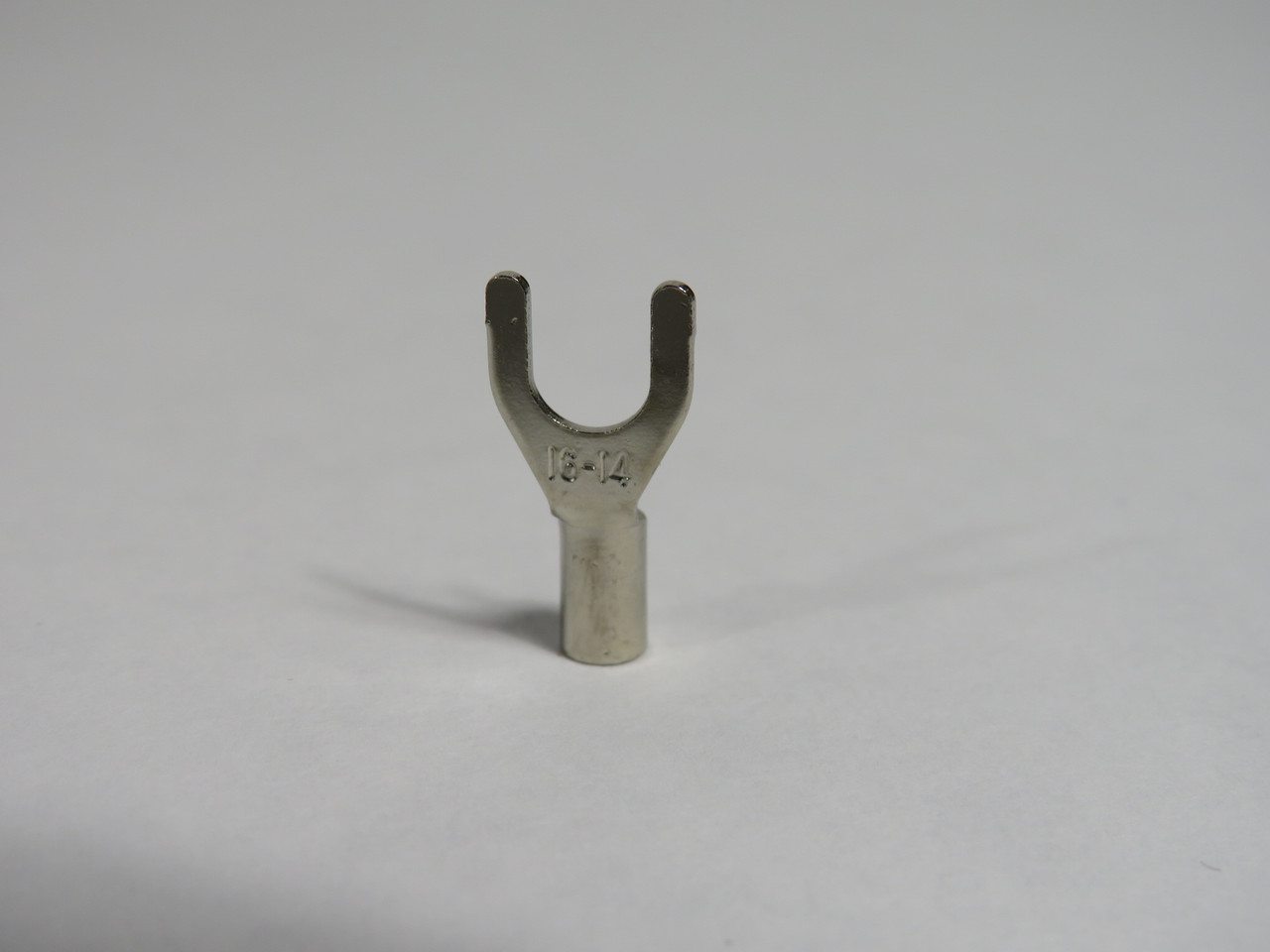 Generic Spade/Fork Terminal 16-14ga 8-10 Stud Lot of 18 NOP