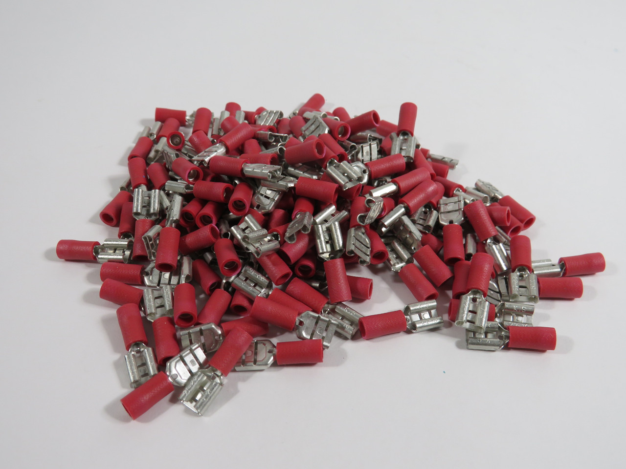 K.S. Terminals Insulated Female Terminal 22-16AWG .250" Tab Lot of 148 NOP