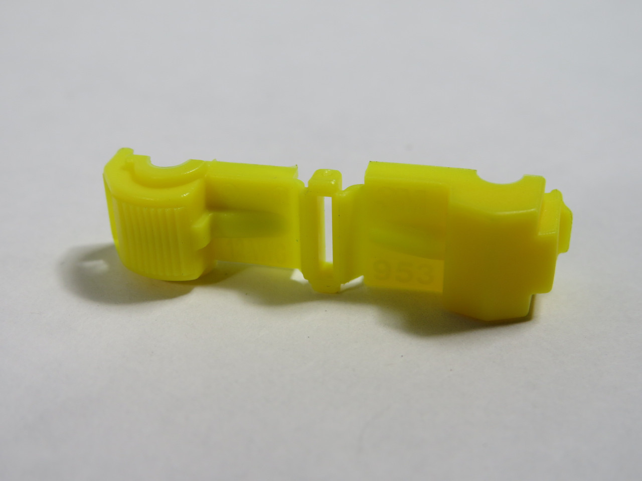 3M 953 Insulated Tap Connector 12-10AWG .250" Tab Lot of 19 NOP