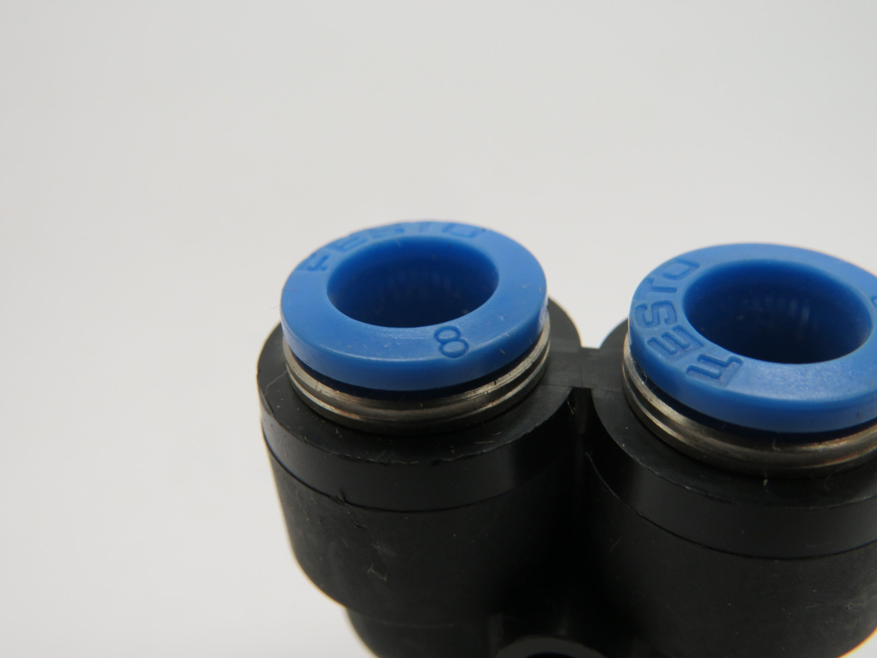 Festo 153155 QSY-10-8 Push-In Reducing Y-Connector 10mm/8mm Tube OD ! NOP !