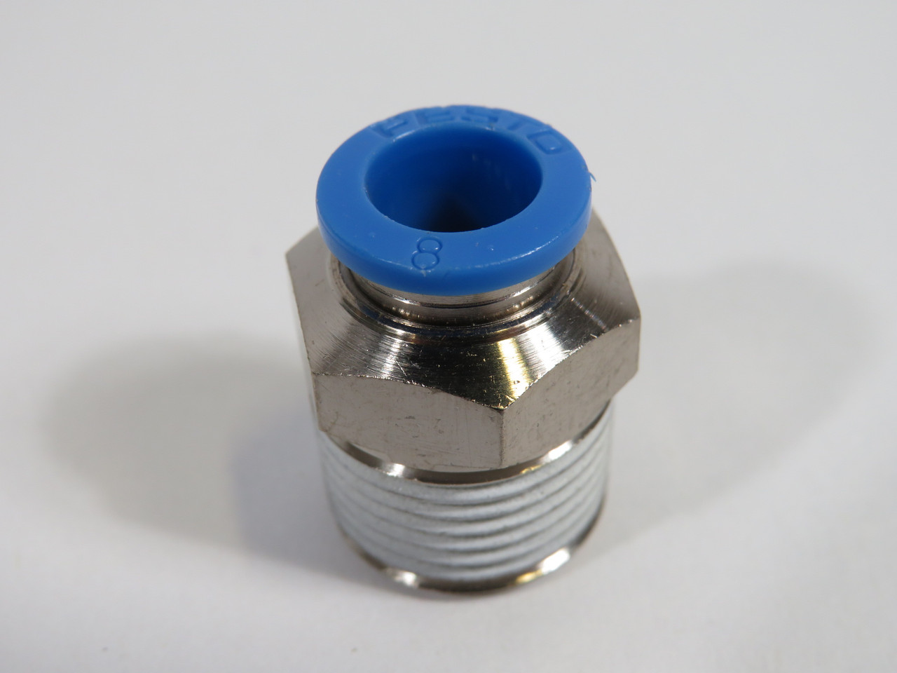 Festo 153006 QS-3/8-8 Push-In Fitting R3/8" Thread 8mm Tube OD ! NOP !