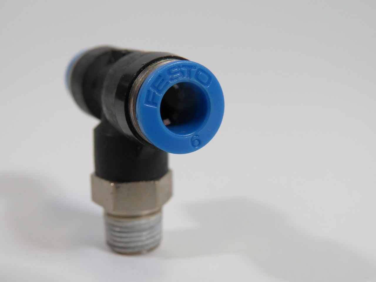 Festo 153107 QST-1/8-6 Push-In T-Fitting R1/8" Thread 6mm Tube OD NOP
