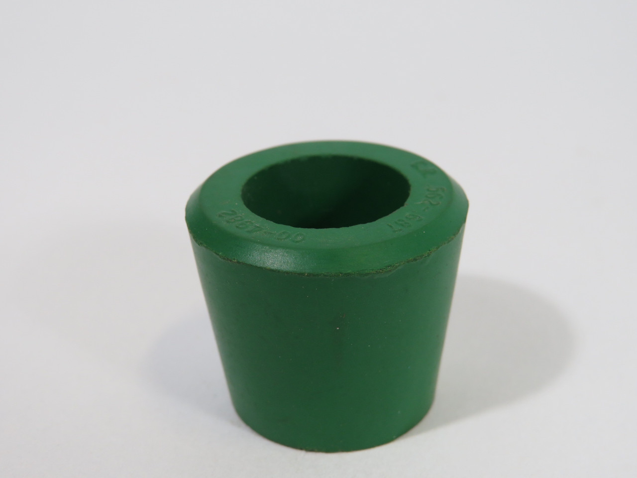 C.R. 00-4982 Cable Grommet .562" - .687" Green USED