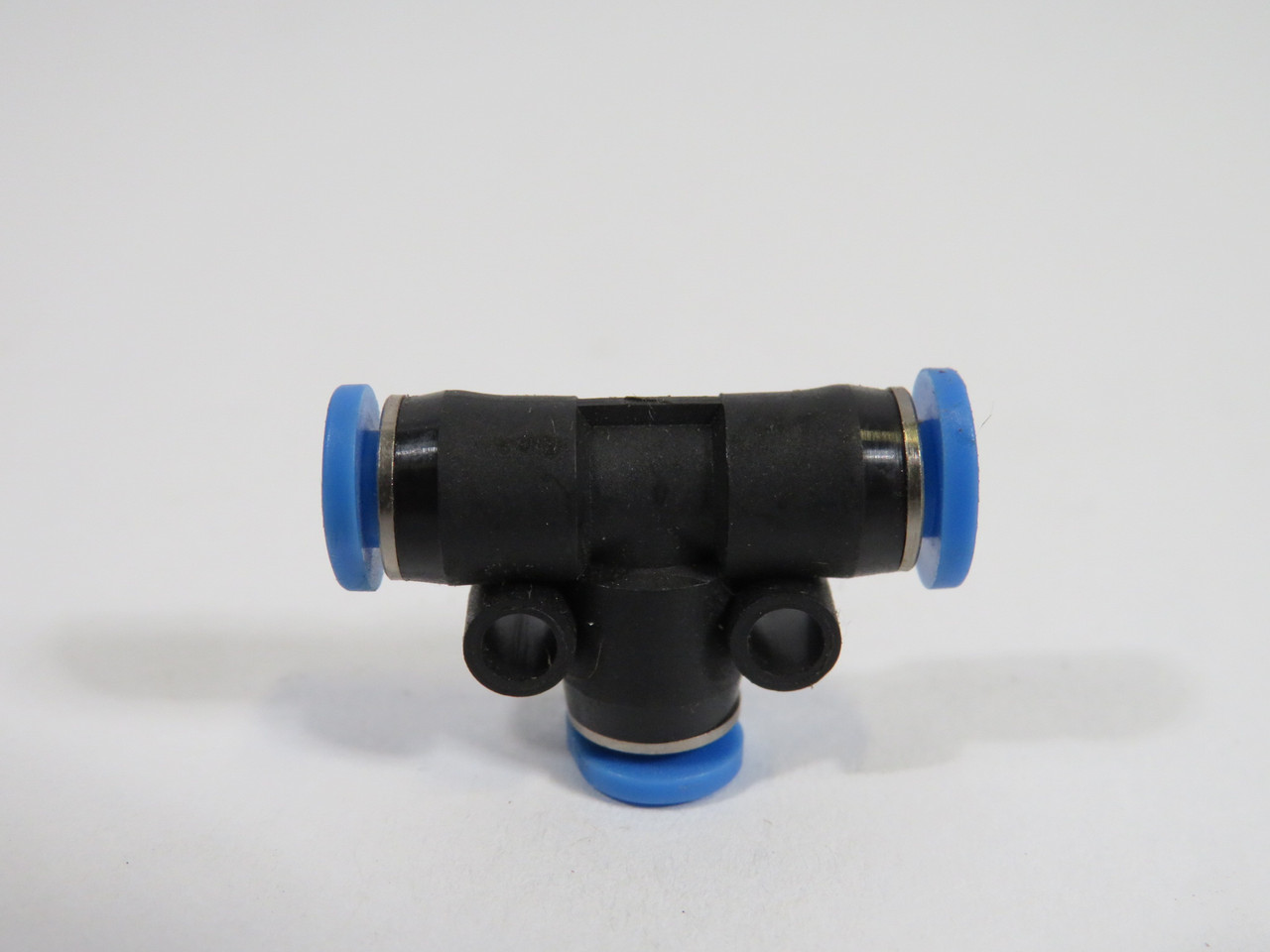 Festo 153366 QSMT-4 Push-In T-Connector 4mm Tube OD ! NOP !