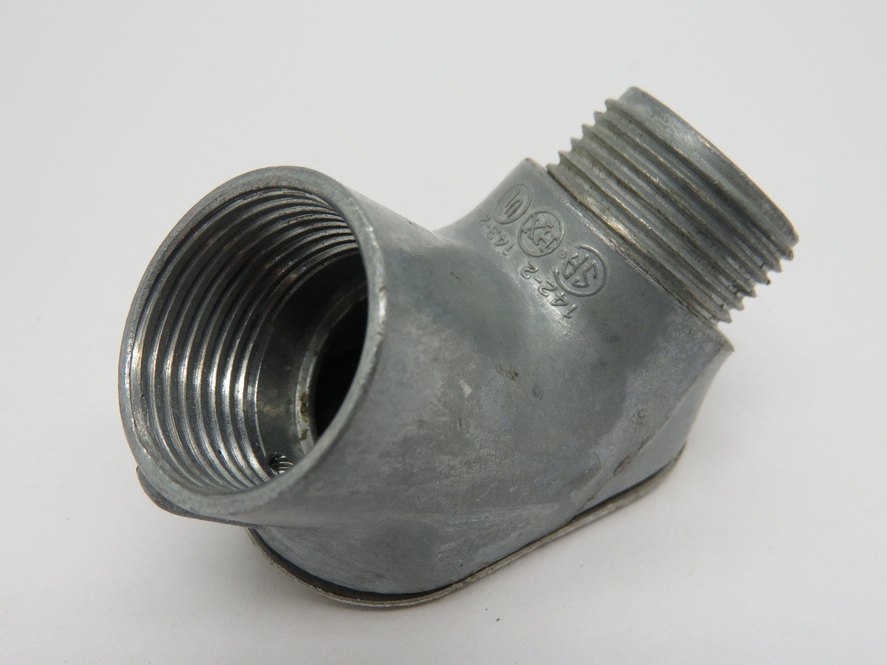 Halex 94707 EMT-to-Box Pull Elbow 3/4" No Set Screw USED